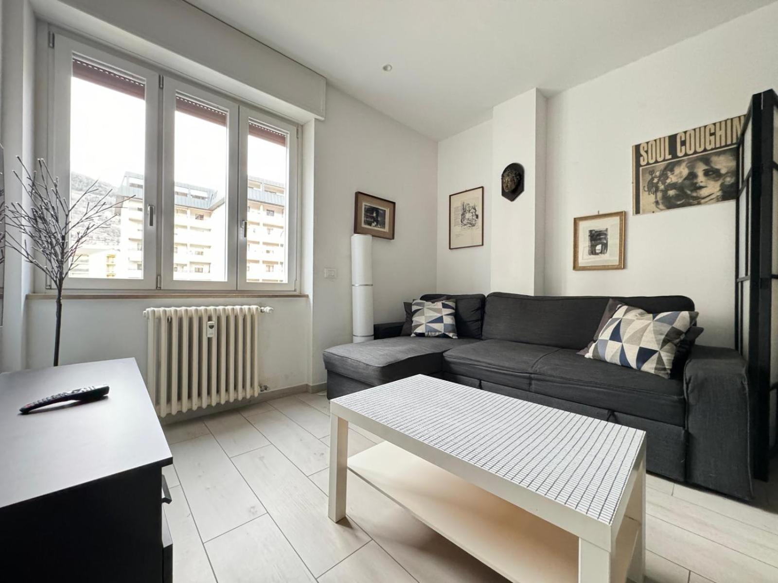 The Lighthouse - Central Apartment Aosta Esterno foto