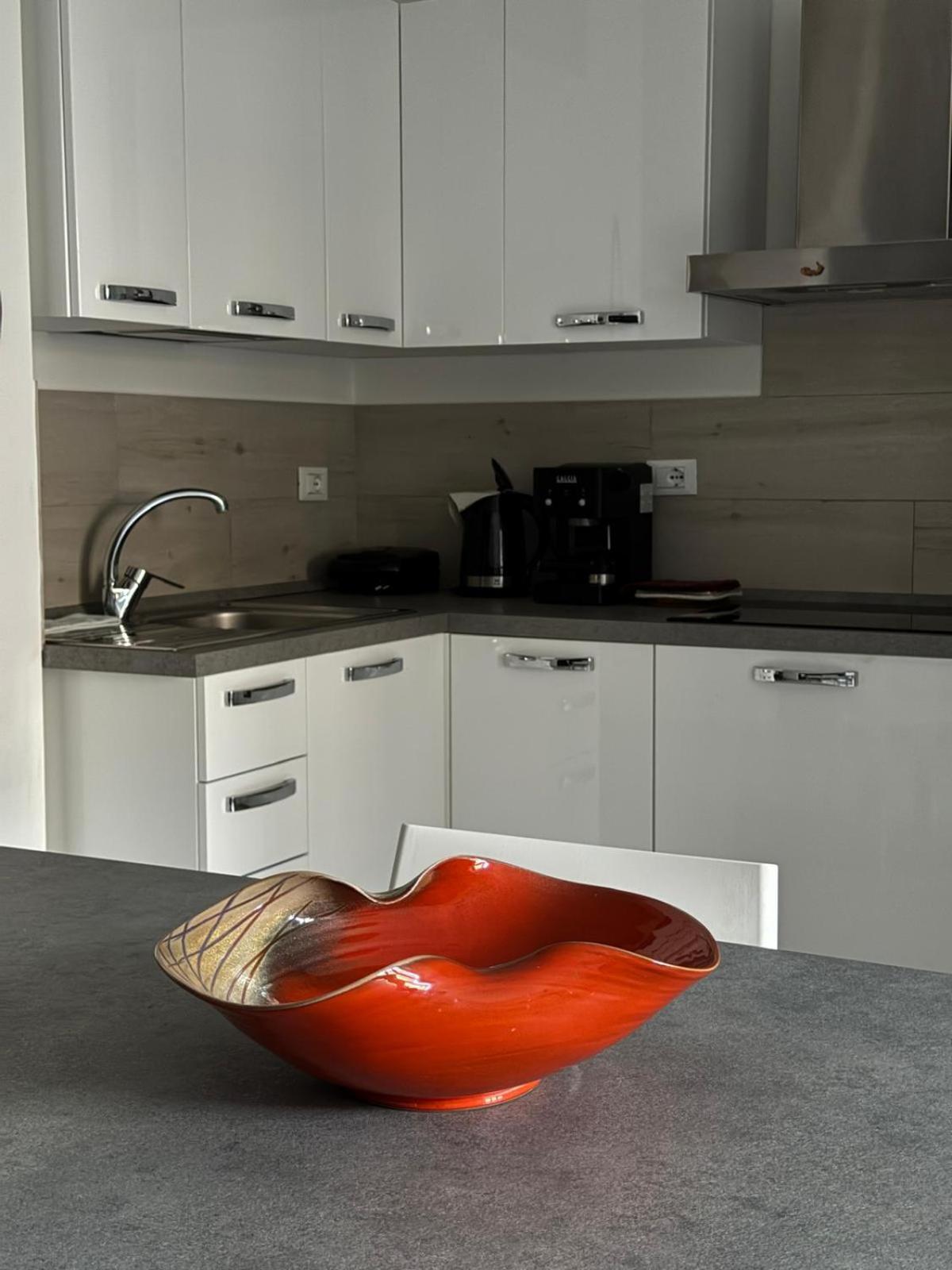 The Lighthouse - Central Apartment Aosta Esterno foto