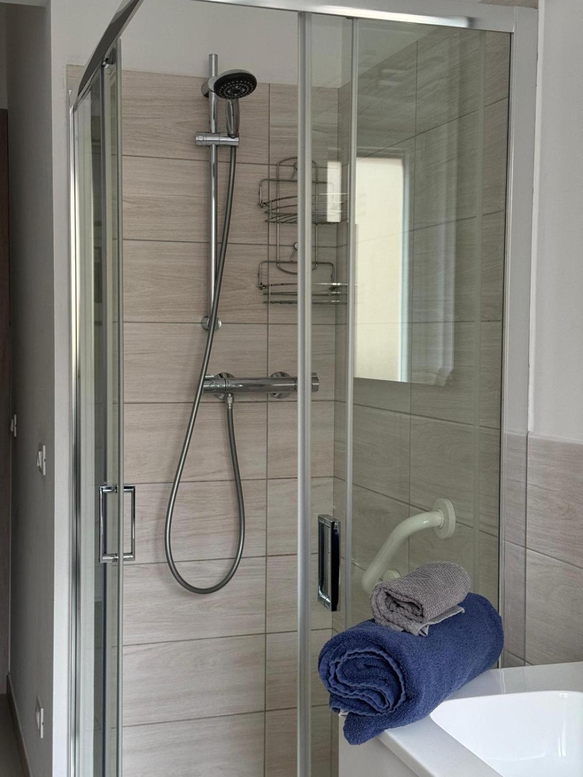 The Lighthouse - Central Apartment Aosta Esterno foto